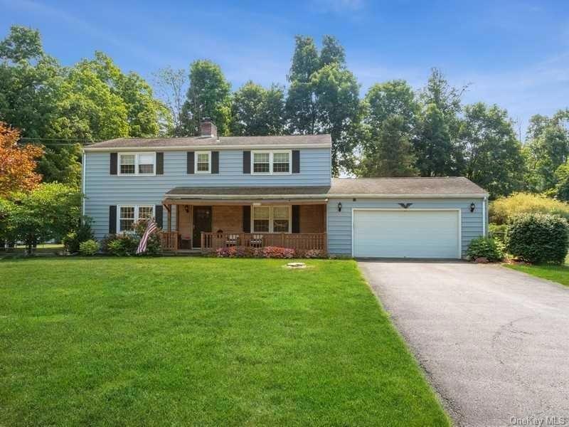 20 Bykenhulle Rd, Hopewell Junction, NY 12533 - photo 1