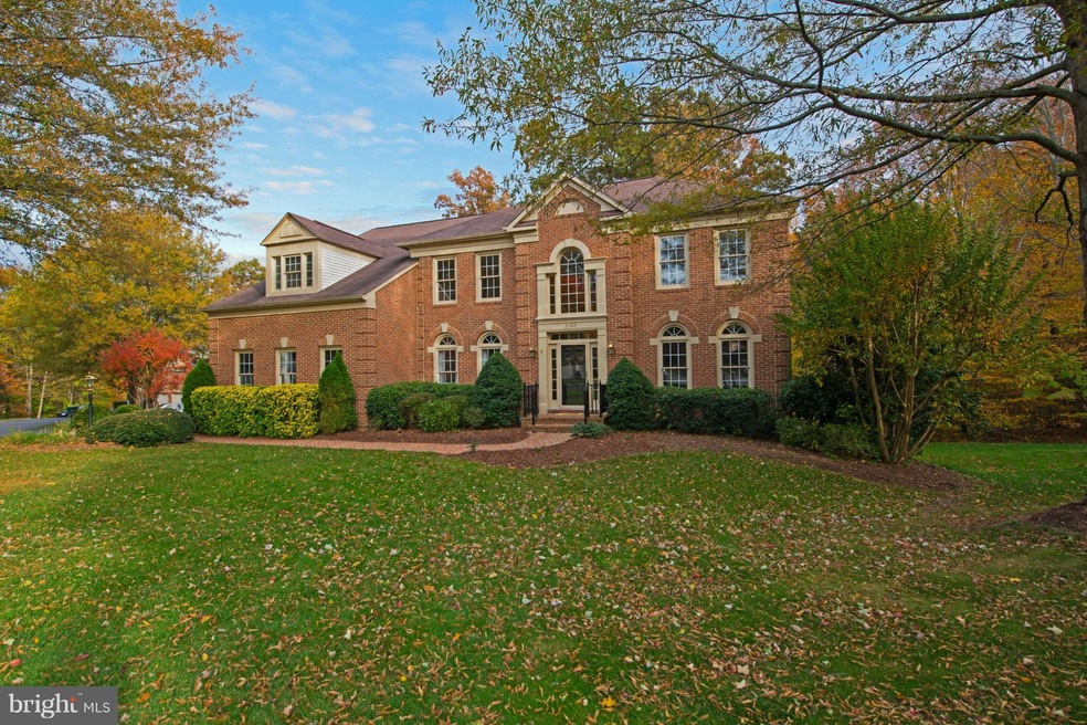 9205 Deveron Ct, Fairfax Station, VA 22039 - photo 1