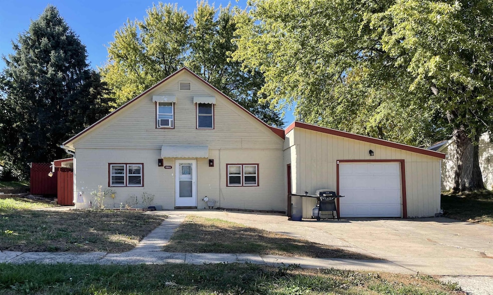 908 W 3rd St, Crofton, NE 68730 - photo 1