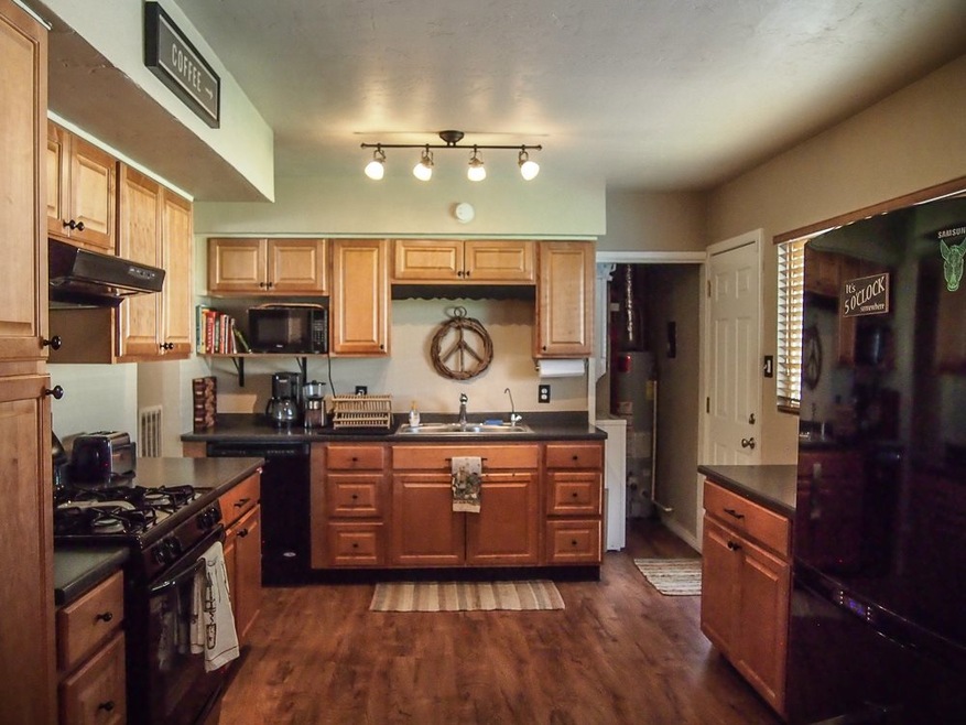 2402 Princeton Ave, Alamogordo, NM 88310 - photo 1