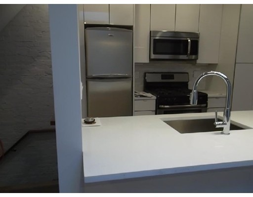 27 Wigglesworth St unit 3, Roxbury Crossing, MA 02120 - photo 1