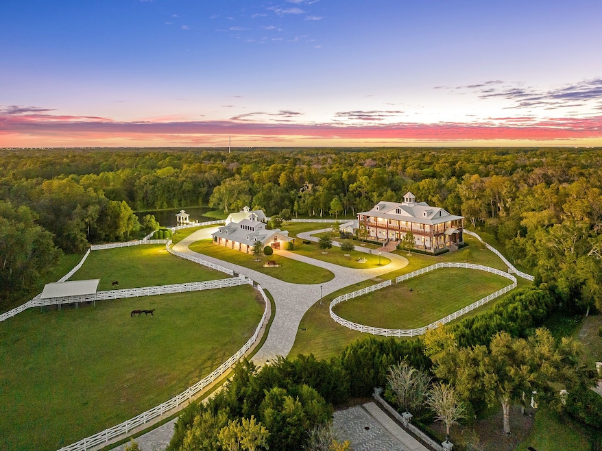 3225 Keystone Rd, Tarpon Springs, FL 34688 - photo 1