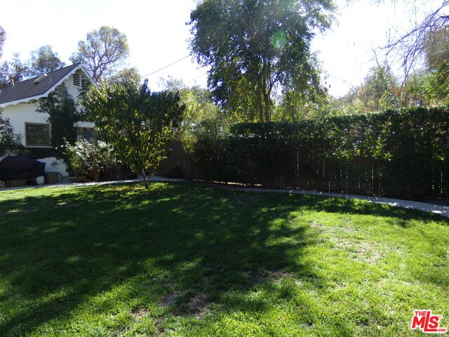 5181 Comercio Ave, Woodland Hills, CA 91364 - photo 1