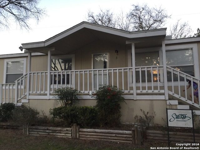 15047 Antonio Dr unit NO. 3, Helotes, TX 78023 - photo 1