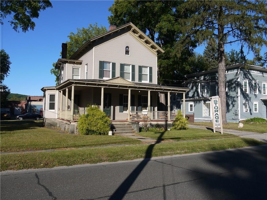 For Rent $1,975/month