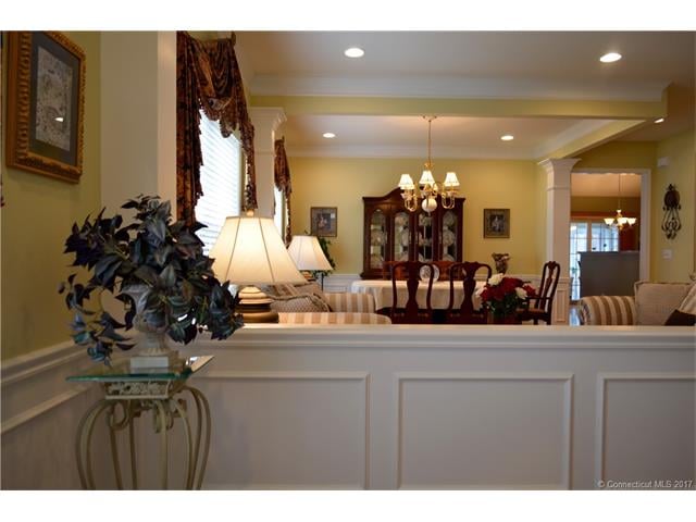 33 Wadsworth Ln, Wallingford, CT 06492 - photo 1