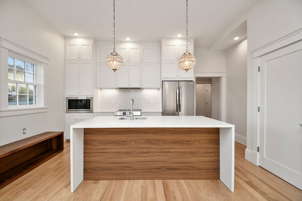 30 E Main St unit 2, Westborough, MA 01581 - photo 1