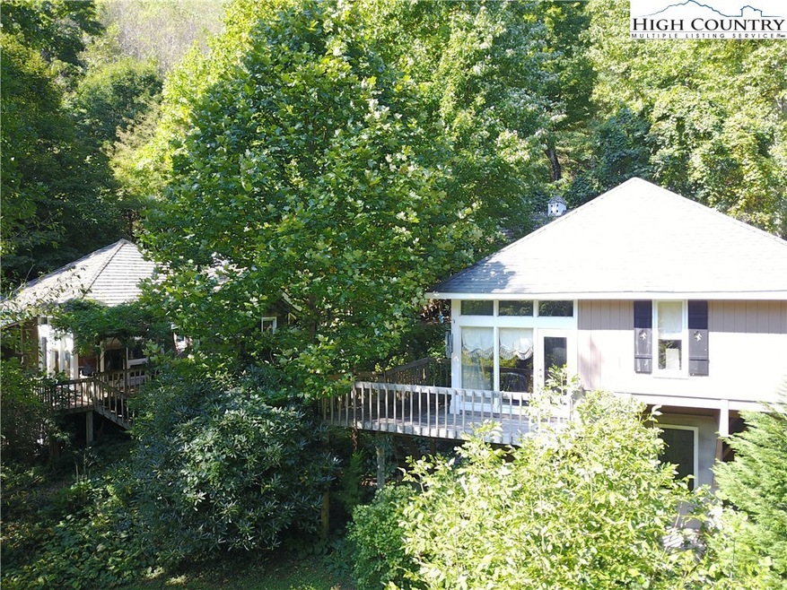189 / 187 Caseys Gap Rd, Banner Elk, NC 28604 - photo 1