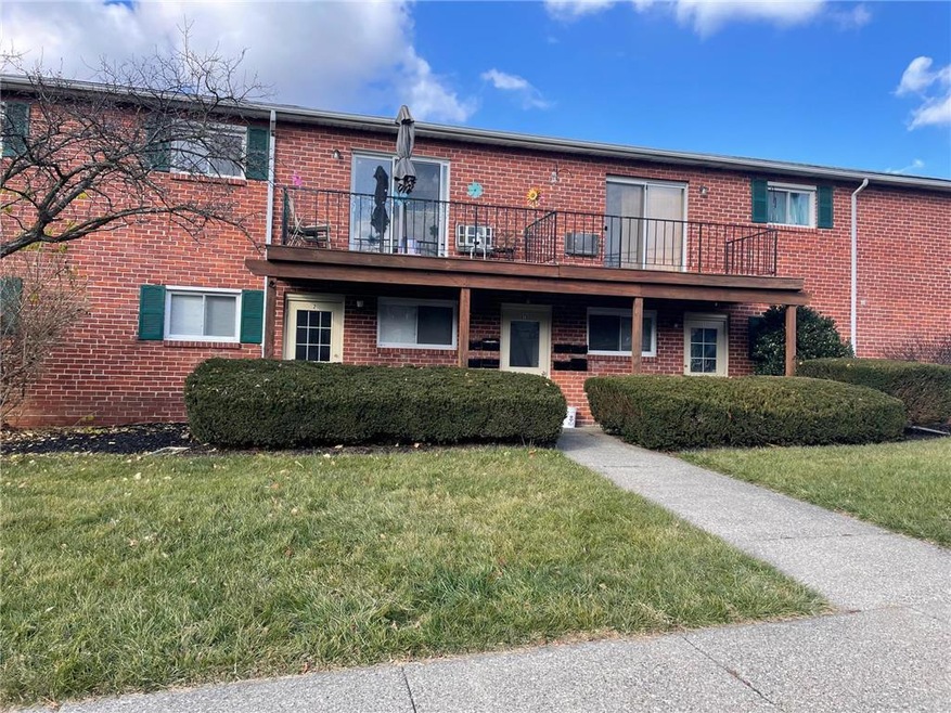 675 Minor St unit 2, Emmaus, PA 18049 - photo 1