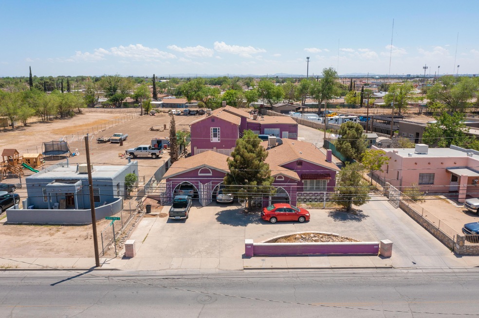 326 N Carolina Dr, El Paso, TX 79915 - photo 1