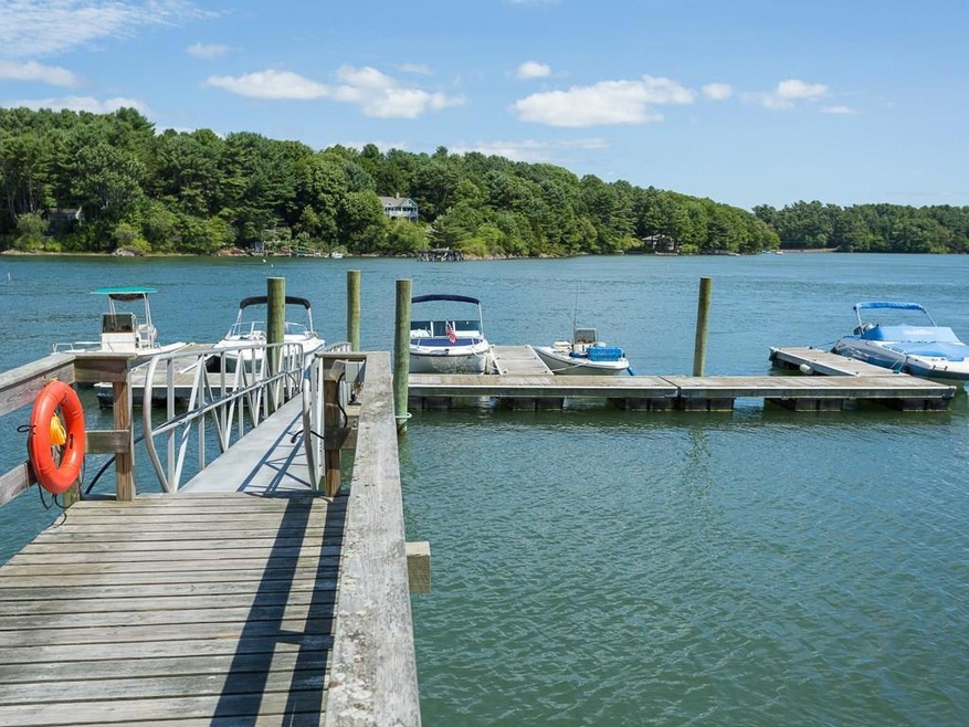 4 Tudor Dr, Kittery, ME 03904 - photo 1