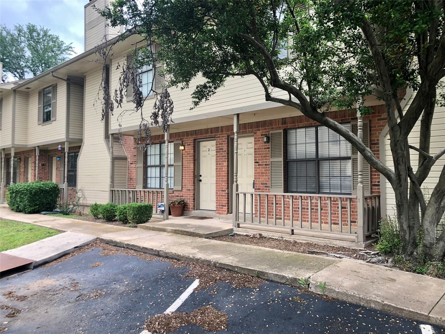 716 W Mulberry St unit 1A, Denton, TX 76201 - photo 1