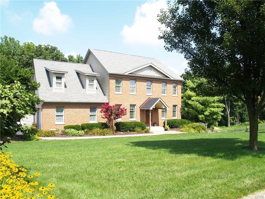 4887 Harvest Ln, Zionsville, PA 18092 - photo 1