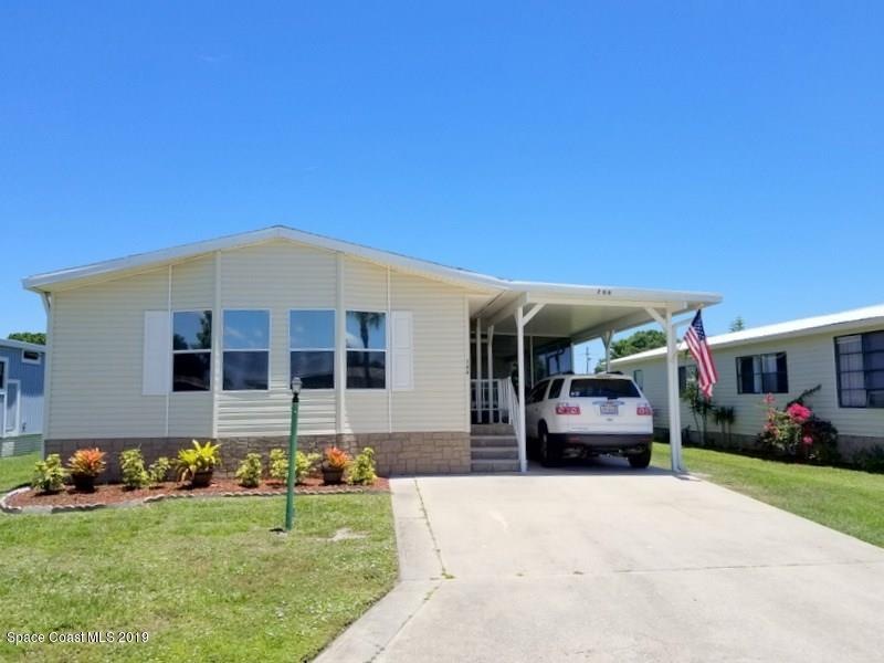 706 Amaryllis Dr, Sebastian, FL 32976 - photo 1