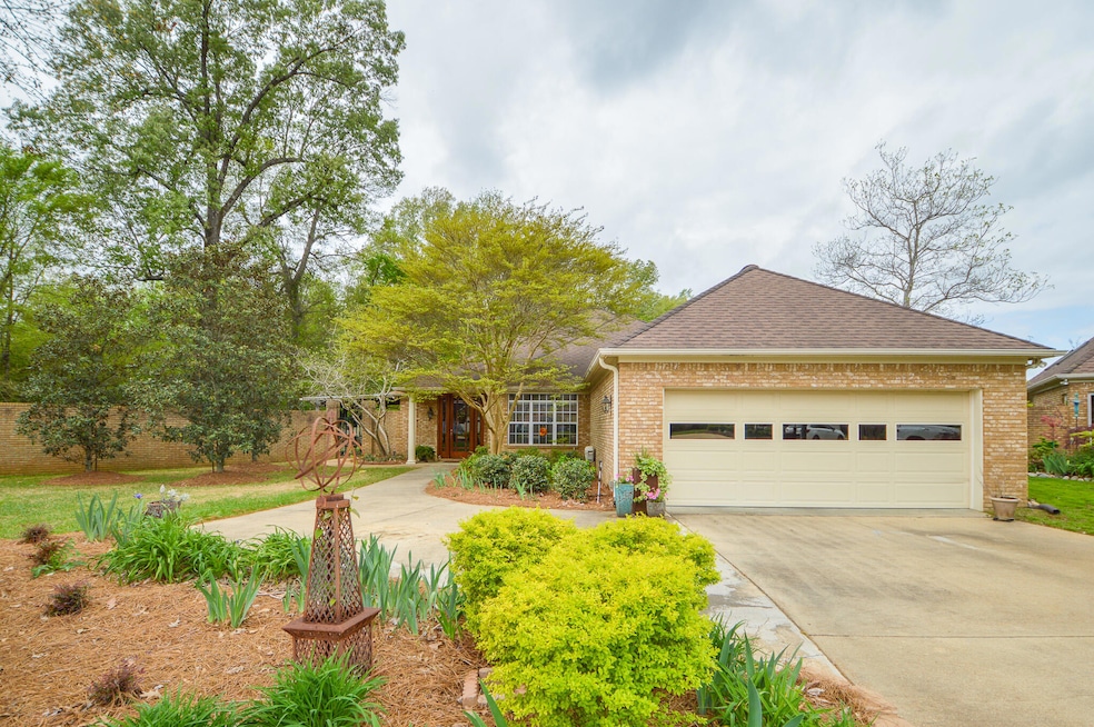 Under Contract $460,000