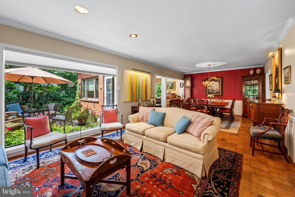 6003 Lakehurst Dr unit 3, Baltimore, MD 21210 - photo 1