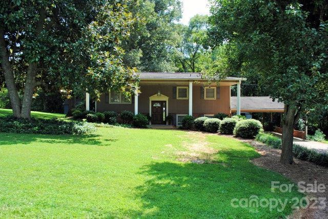 225 W Debbie Ln, Statesville, NC 28625 - photo 1