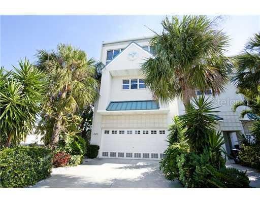 8575 E Bay Dr, Treasure Island, FL 33706 - photo 1