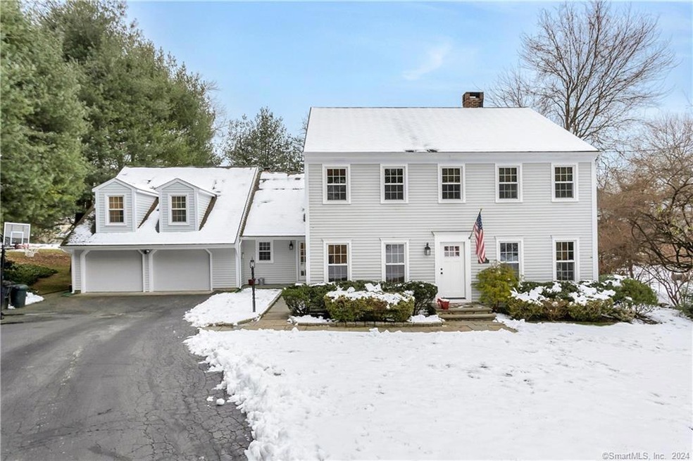 2 Red Barn Rd, Darien, CT 06820 - photo 1