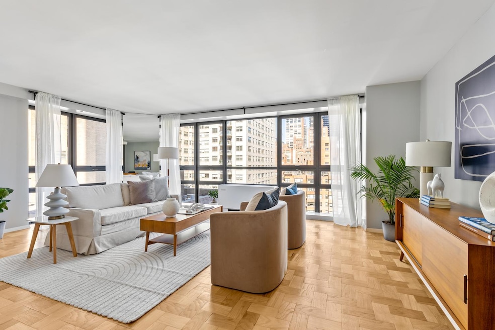 Pending $1,200,000 • Co-Listing Agent