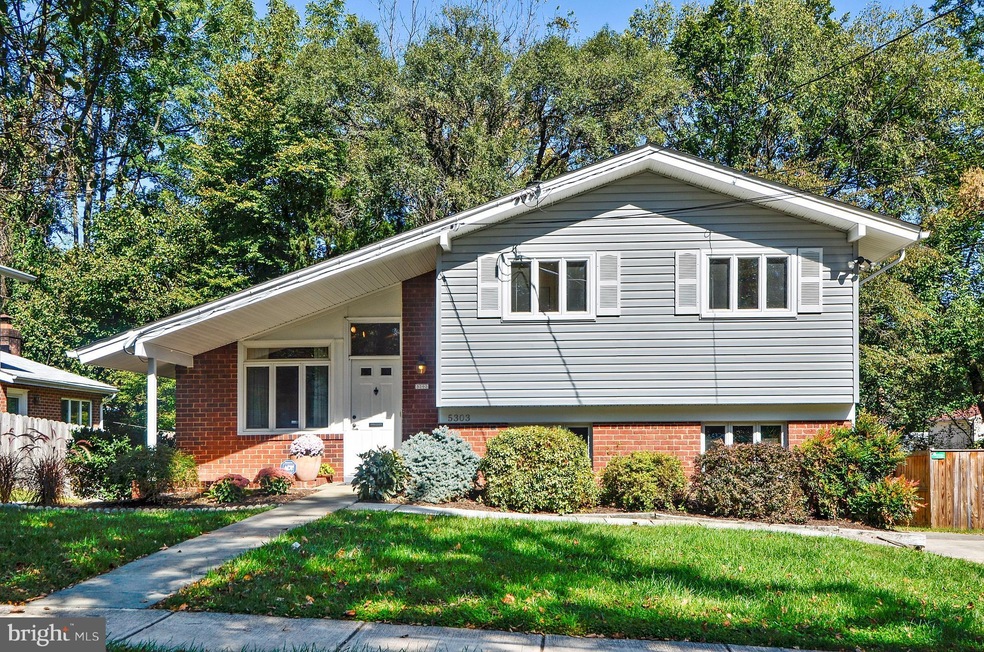 5303 Bangor Dr, Kensington, MD 20895 - photo 1