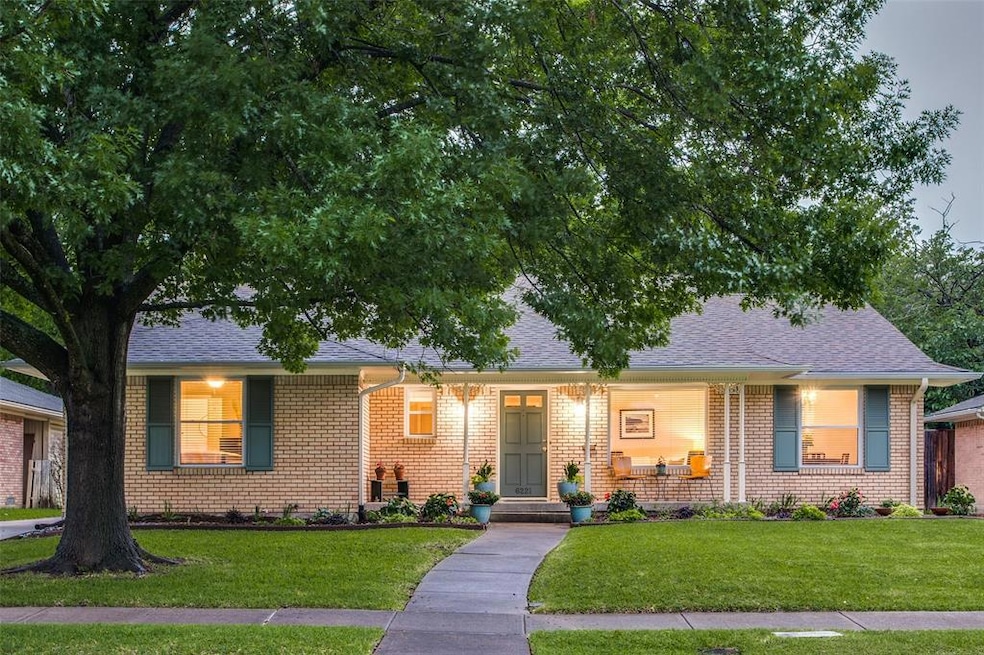 Sold • Co-Listing Agent