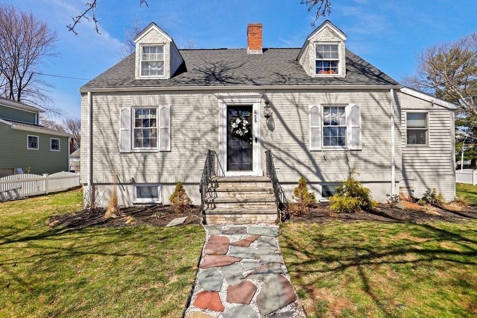 58 Wave Ave, Wakefield, MA 01880 - photo 1