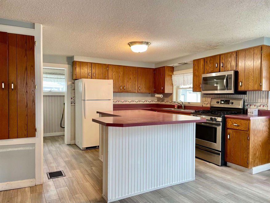 27 Lawrence Ave, Potsdam, NY 13676 - photo 1