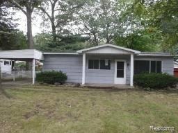 3403 Pine Grove Ave, Port Huron, MI 48060 - photo 1