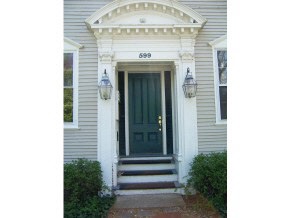 599 Middle St unit 3 Street, Portsmouth, NH 03801 - photo 1