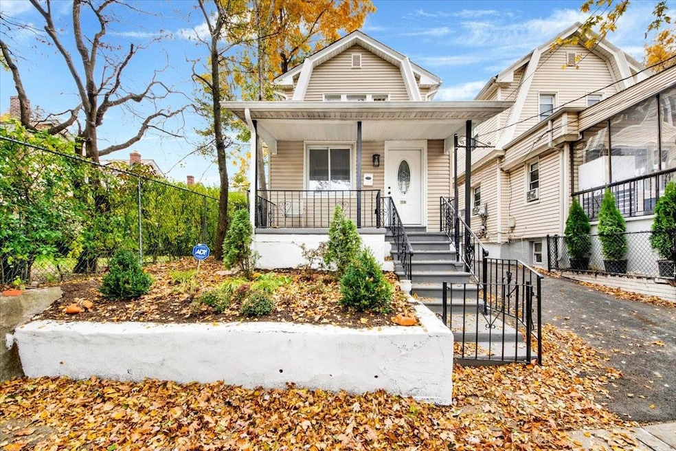 4411 Edson Ave, Bronx, NY 10466 - photo 1