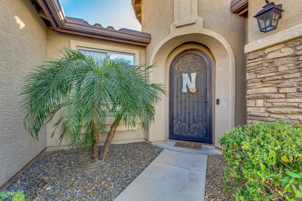 Exterior 4