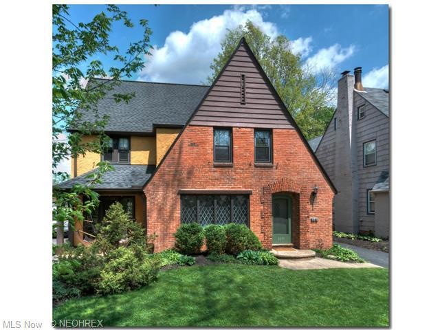 3375 Superior Park Dr, Cleveland Heights, OH 44118 - photo 1