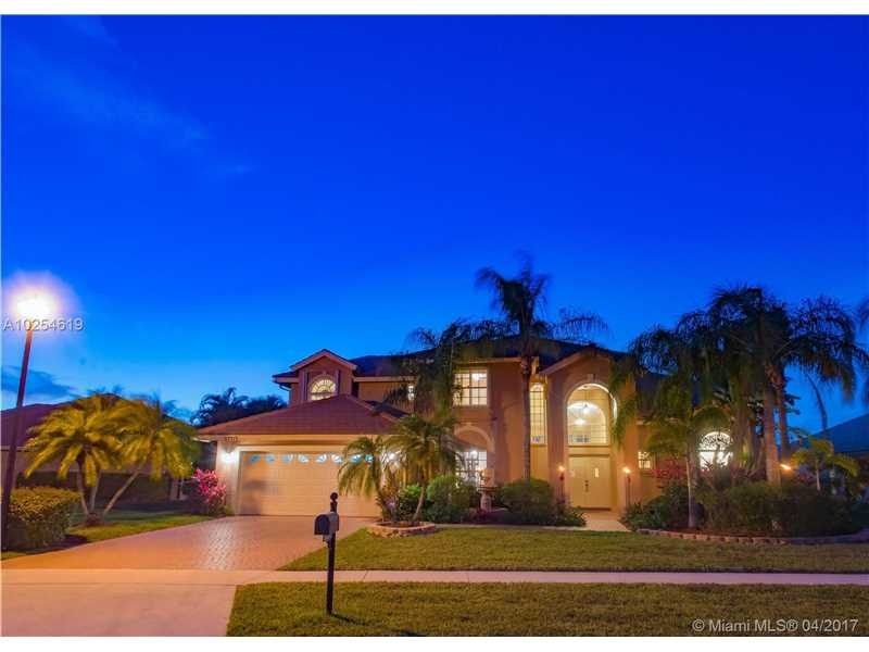 22313 Vista Lago Dr, Boca Raton, FL 33428 - photo 1