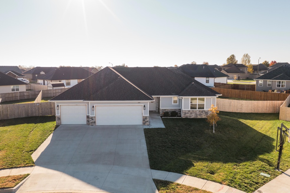 1682 E Ft Sumter Ct, Republic, MO 65738 - photo 1