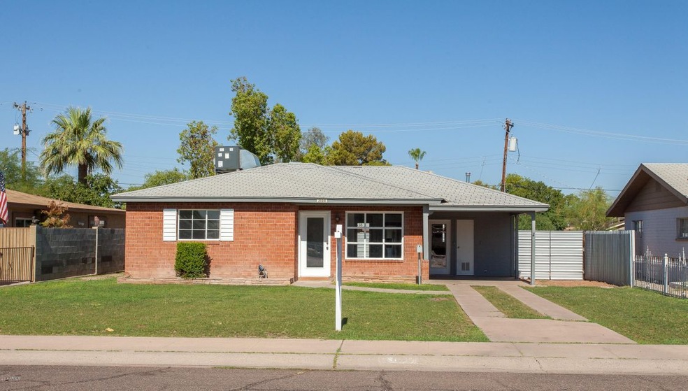 2108 N 28th Pl-2