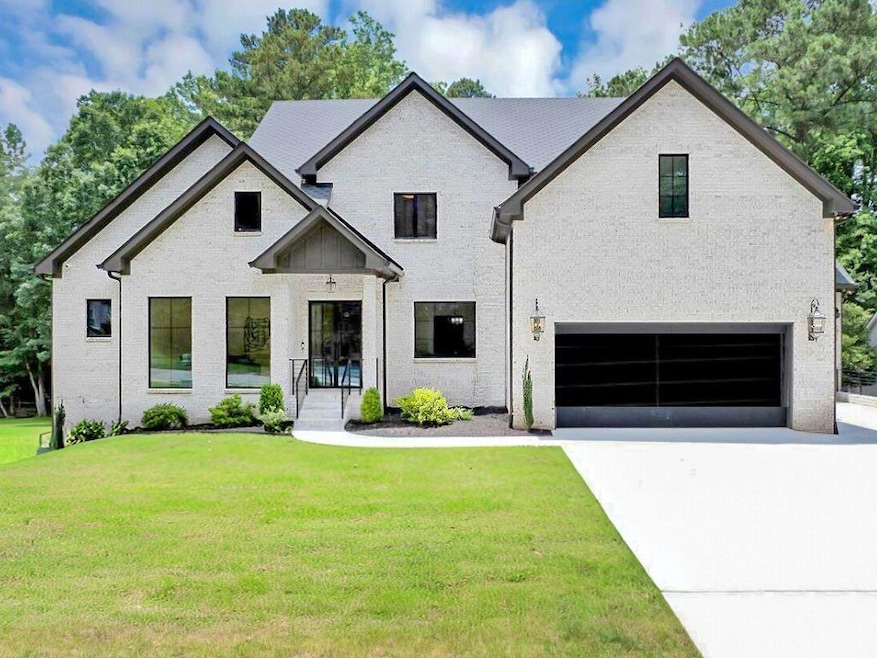 Pending $2,295,000 • Co-Listing Agent
