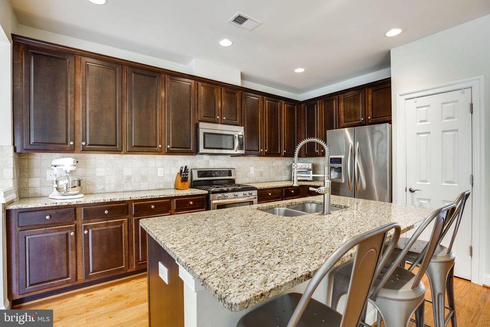 25484 Hopton House Terrace, Chantilly, VA 20152 - photo 1