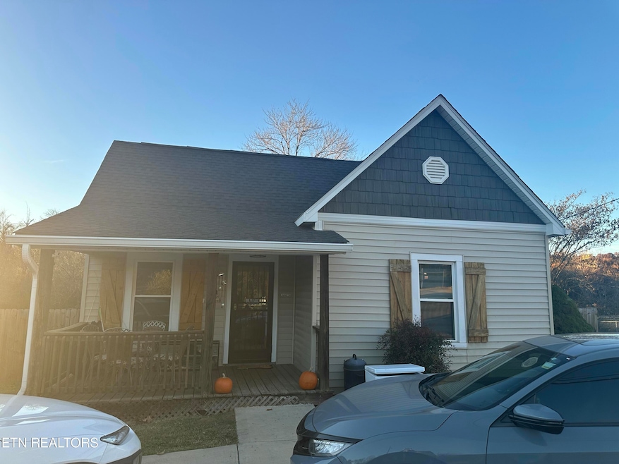 925 Maryville Pike, Knoxville, TN 37920 - photo 1