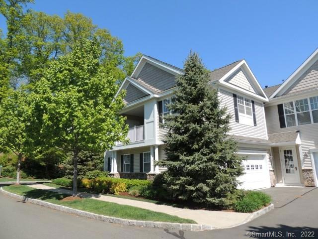 2 Franklin Ct unit 2, Newtown, CT 06470 - photo 1
