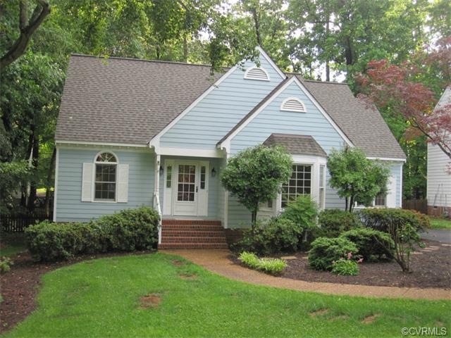 Awesome two-story cape cod style home on a cul-de-