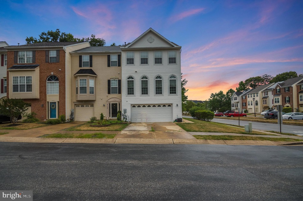 8708 Riverscape Ct, Odenton, MD 21113 - photo 1