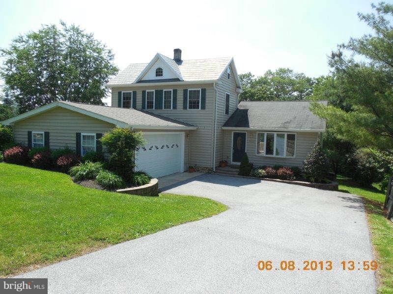 5922 Oklahoma Rd, Sykesville, MD 21784 - photo 1