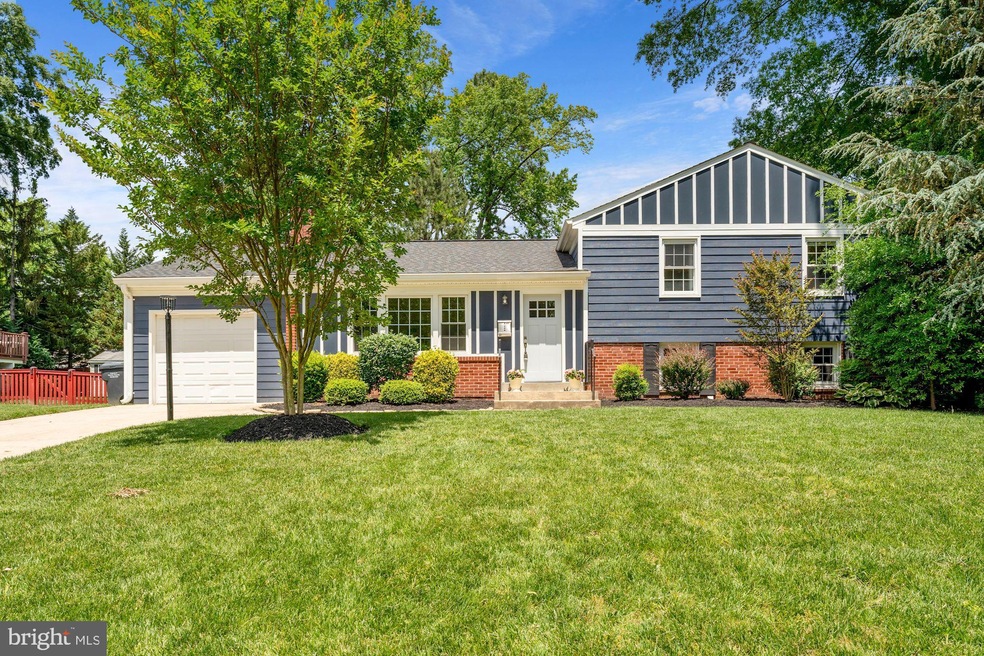 1802 Stirrup Ln, Alexandria, VA 22308 - photo 1