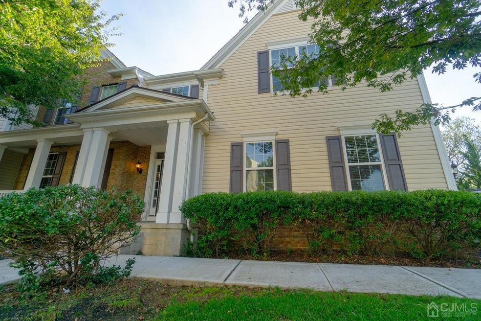 Sold $650,000 • Co-Listing Agent