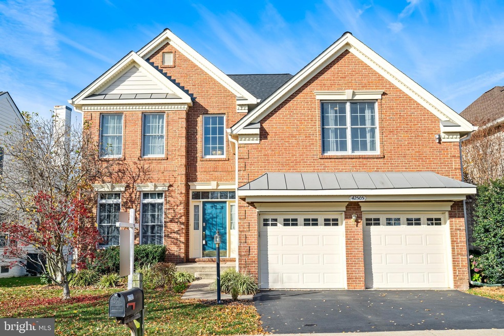 42505 Mandolin St, Chantilly, VA 20152 - photo 1
