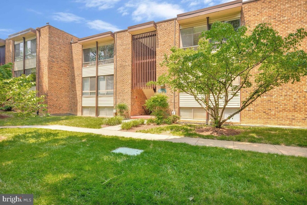 8467 Greenbelt Rd unit 8467-202, Greenbelt, MD 20770 - photo 1
