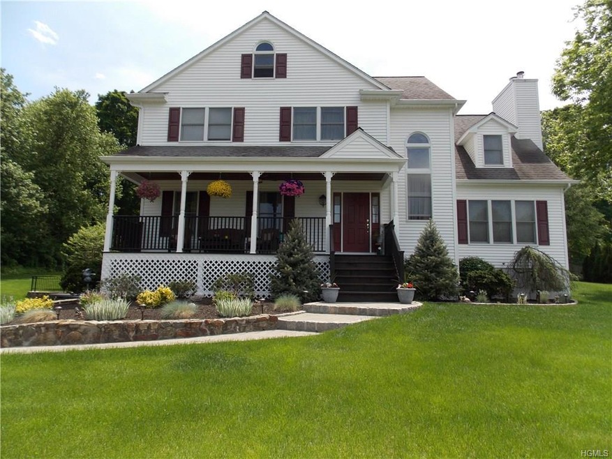 10 Douglas Mowbray Rd, Cortlandt Manor, NY 10567 - photo 1