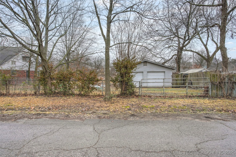 313 W Freeport St, Broken Arrow, OK 74012 - photo 1
