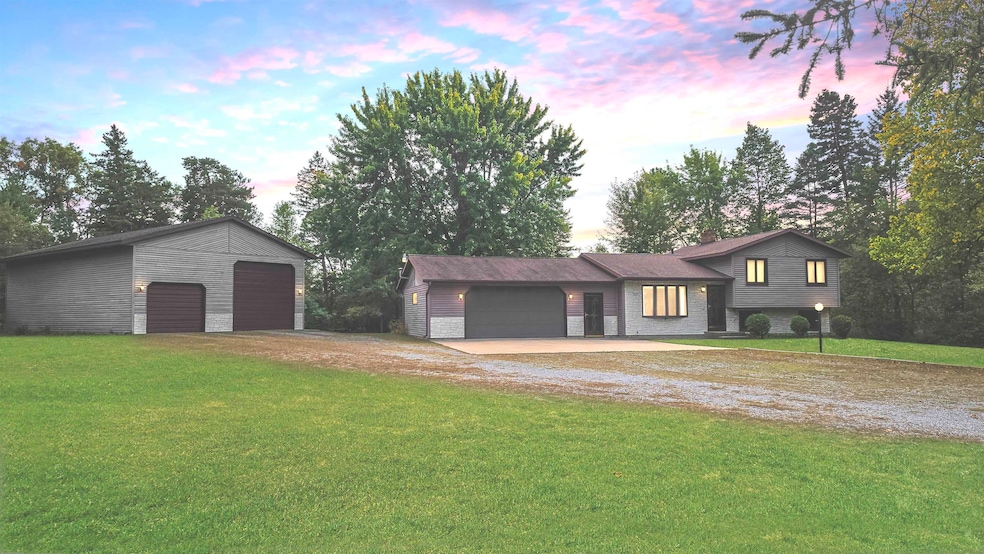 For Sale $339,900 • Co-Listing Agent